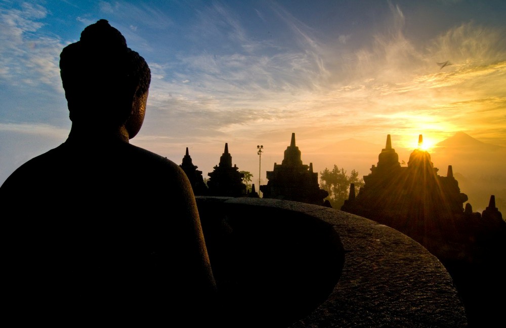 Đại thừa và Nguyên thủy: Khác mà không khác 3 ANH20NS201