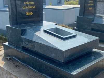 mộ đá vai lượn granite xanh rêu cao cấp