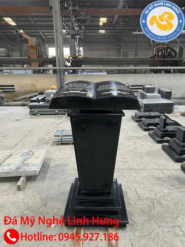 bia đá kinh thánh trụ đứng -mẫu bệ đá công giáo 